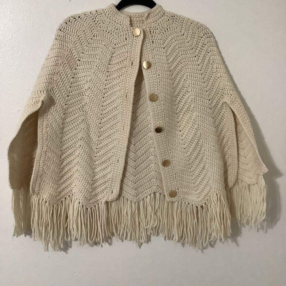 Handmade Vintage Cream Cowgirl Boho Western Prairie Knit Button Poncho Shawl OS
